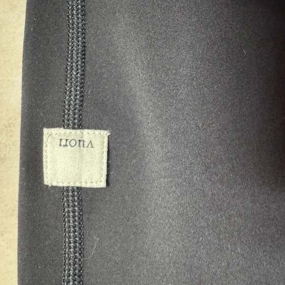 Vuori Charcoal Gray Leggings - Picture 8 of 15